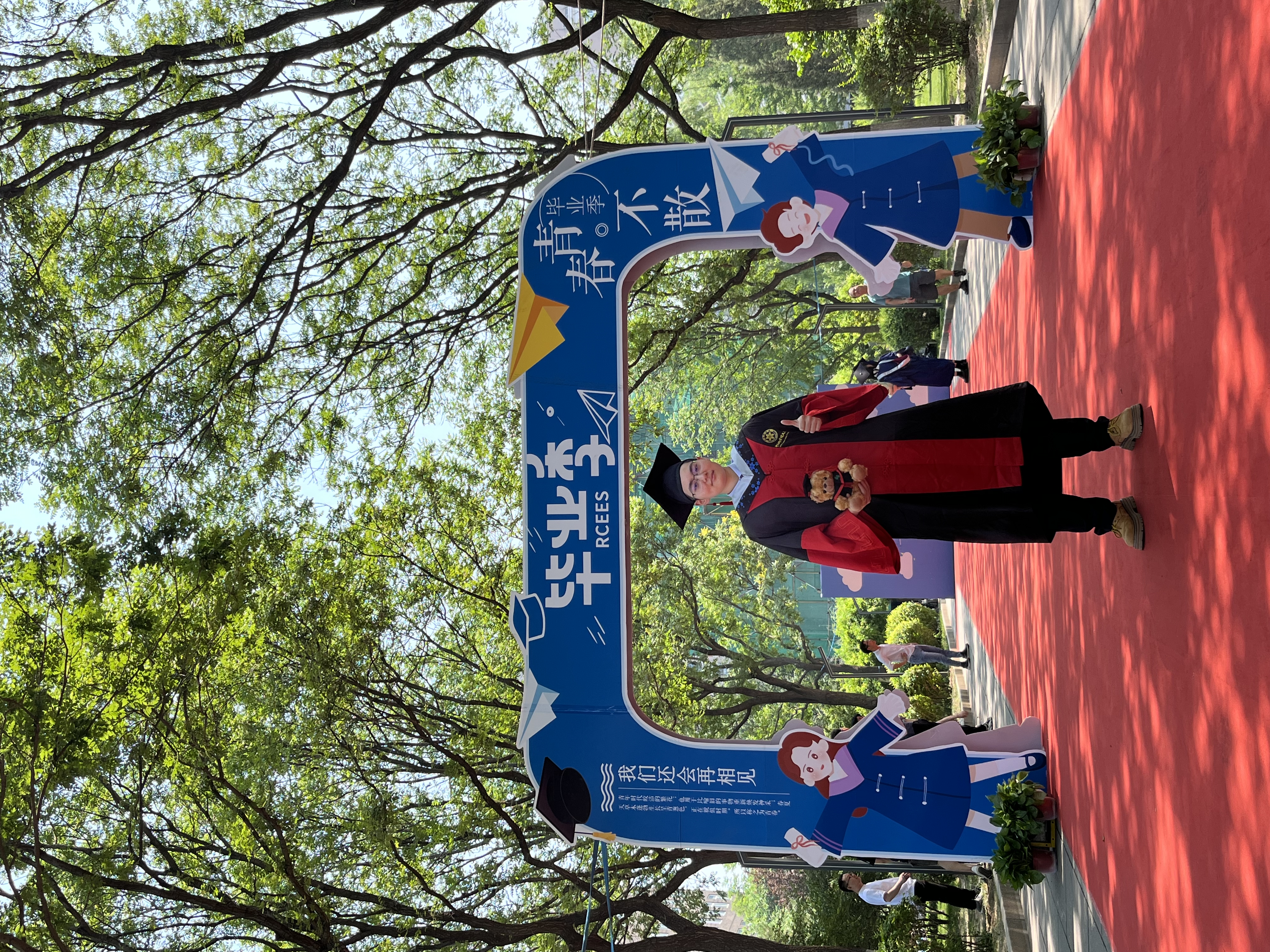 1-刘美个人照片.jpg