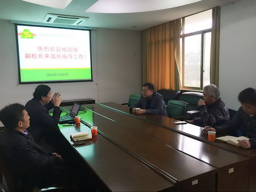 王新洪汇报研究生教育概况