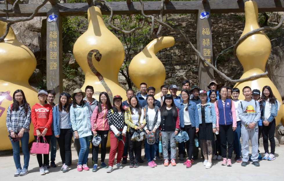 班级同学合影 班级同学合影
