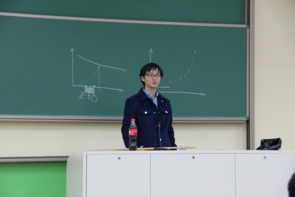 刘成城绘声绘色的演讲